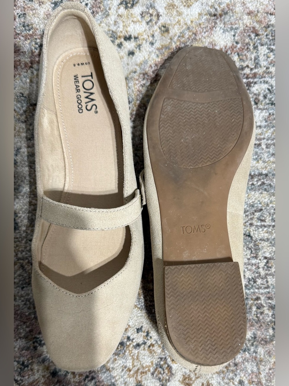 TOMS Bianca Mary Jane Flats in Beige Suede